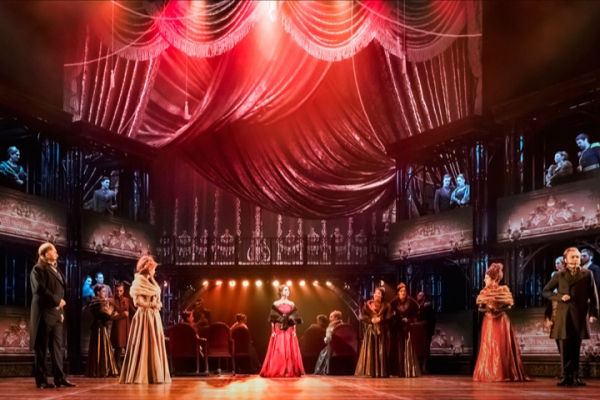 &quot;Мамма Мимо! или Мюзикл пошел не так&quot;: мрак современного театра или ещё одна неудачная попытка?