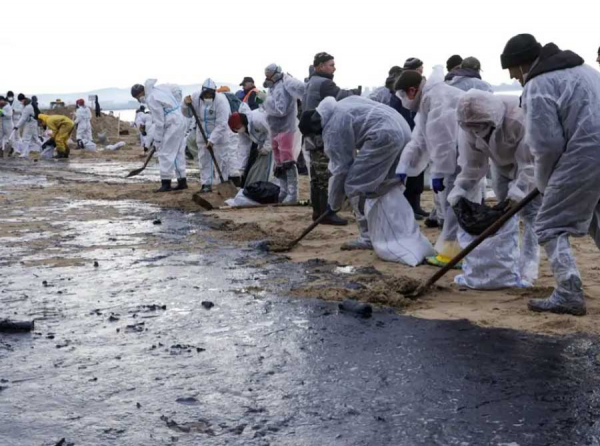 300 млрд рублей нет, а экологическая катастрофа осталась. Просто сжигают мазут в трубе, а токсичный пар выходит в атмосферу