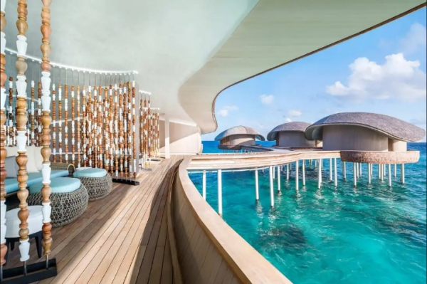 Работа в люксовых отелях Дубая и Абу-Даби: приподнятая мечта или маскарад для наивных?