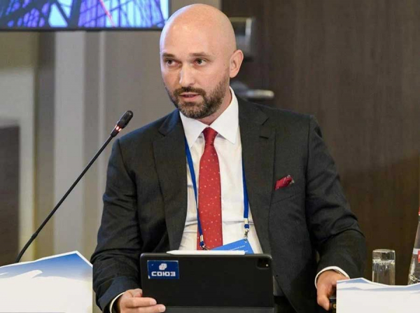 Степан Деревянский и Союз страхование: задержки зарплат, чёрная касса и махинации с бумагами