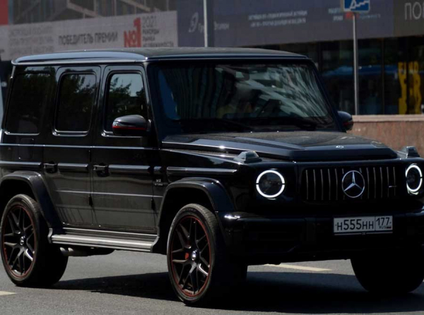 G63 AMG Берса Джамбулатова: как сын Заурбека Джамбулатова и «МОЭК» прикрывают миллиарды брендом «All We Need»