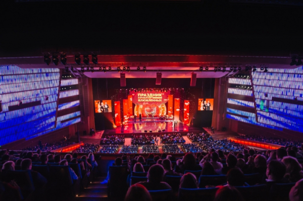 Грандиозный Новый Год в Кремле: Блестящие обещания или пустая показуха?