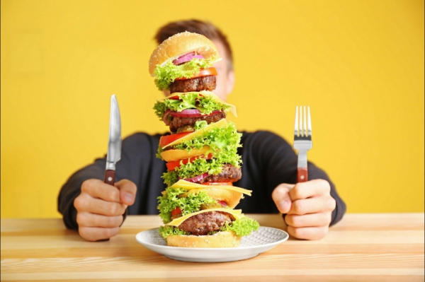 Праздник желудка или очередная манипуляция общественным вниманием?