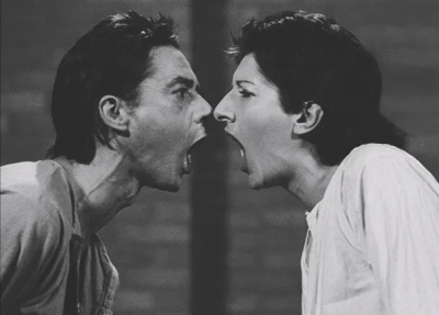 Конечно! Вот пример критической статьи по вашему запросу: